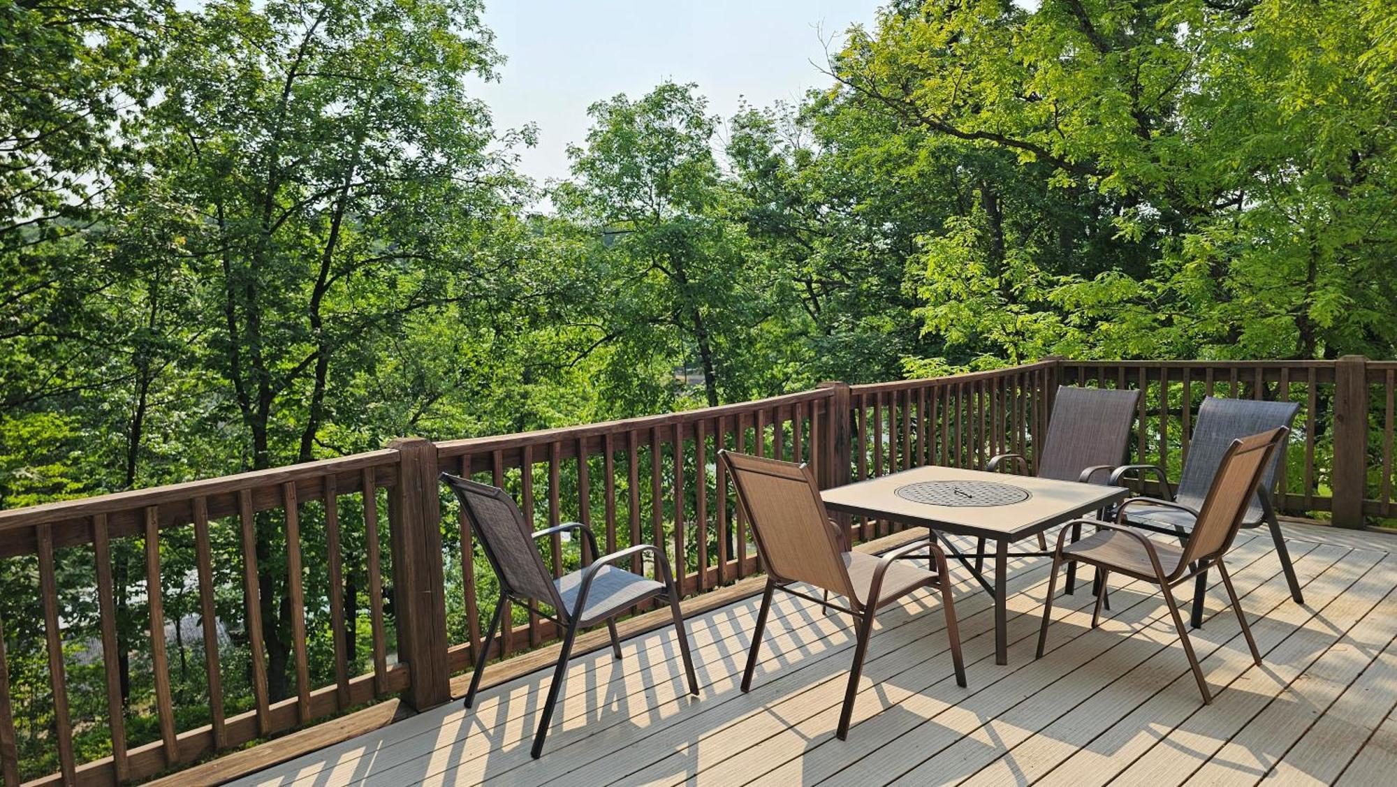Cool Valley Rest Rocky Mount Екстер'єр фото